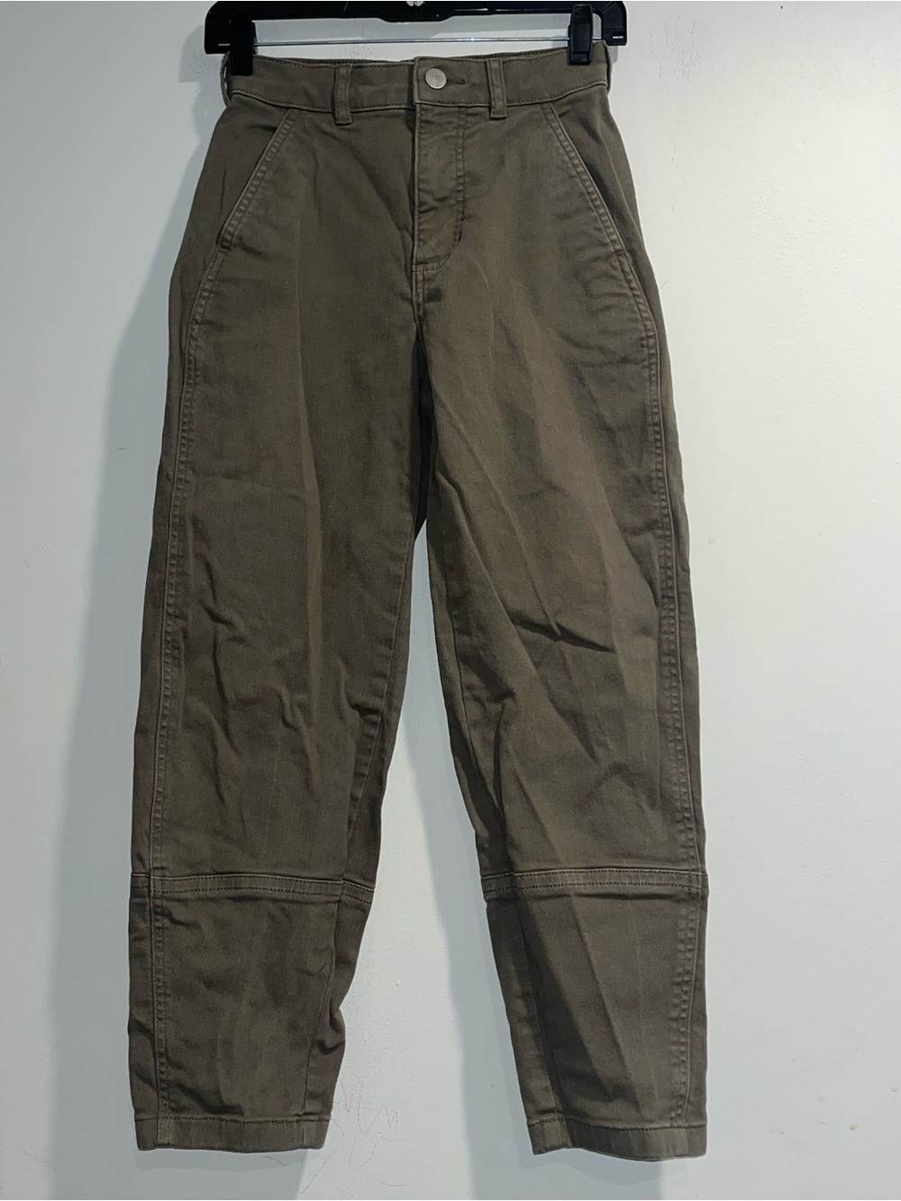 EVERLANE Barrel utility pants in Kalamata